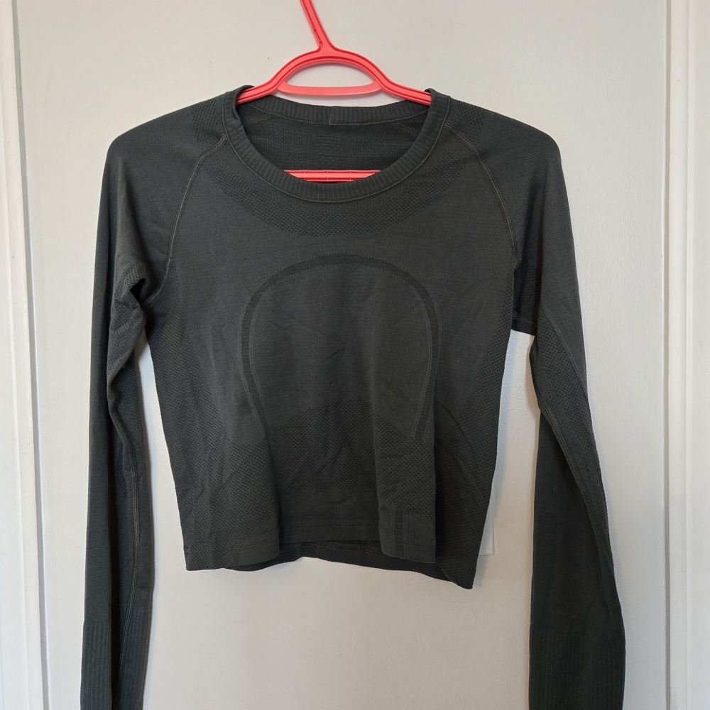 Women's Black Long Sleeve Top